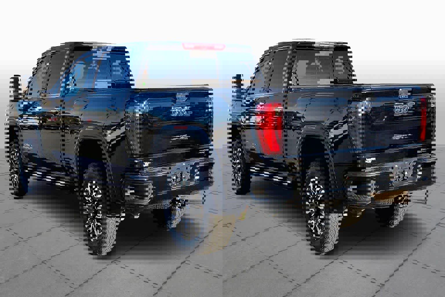 Used 2024 GMC Sierra 2500 Denali Ultimate image 11