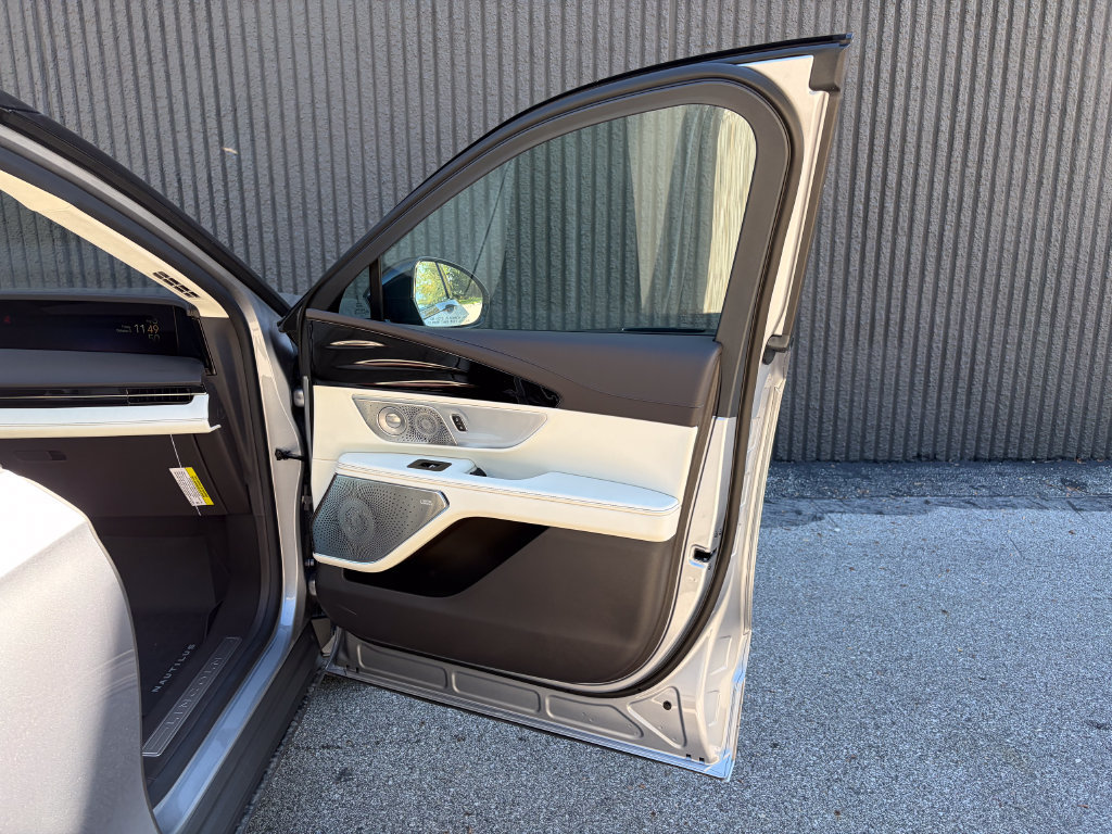 New 2026 Lincoln Nautilus Black Label AWD/4WD image 42