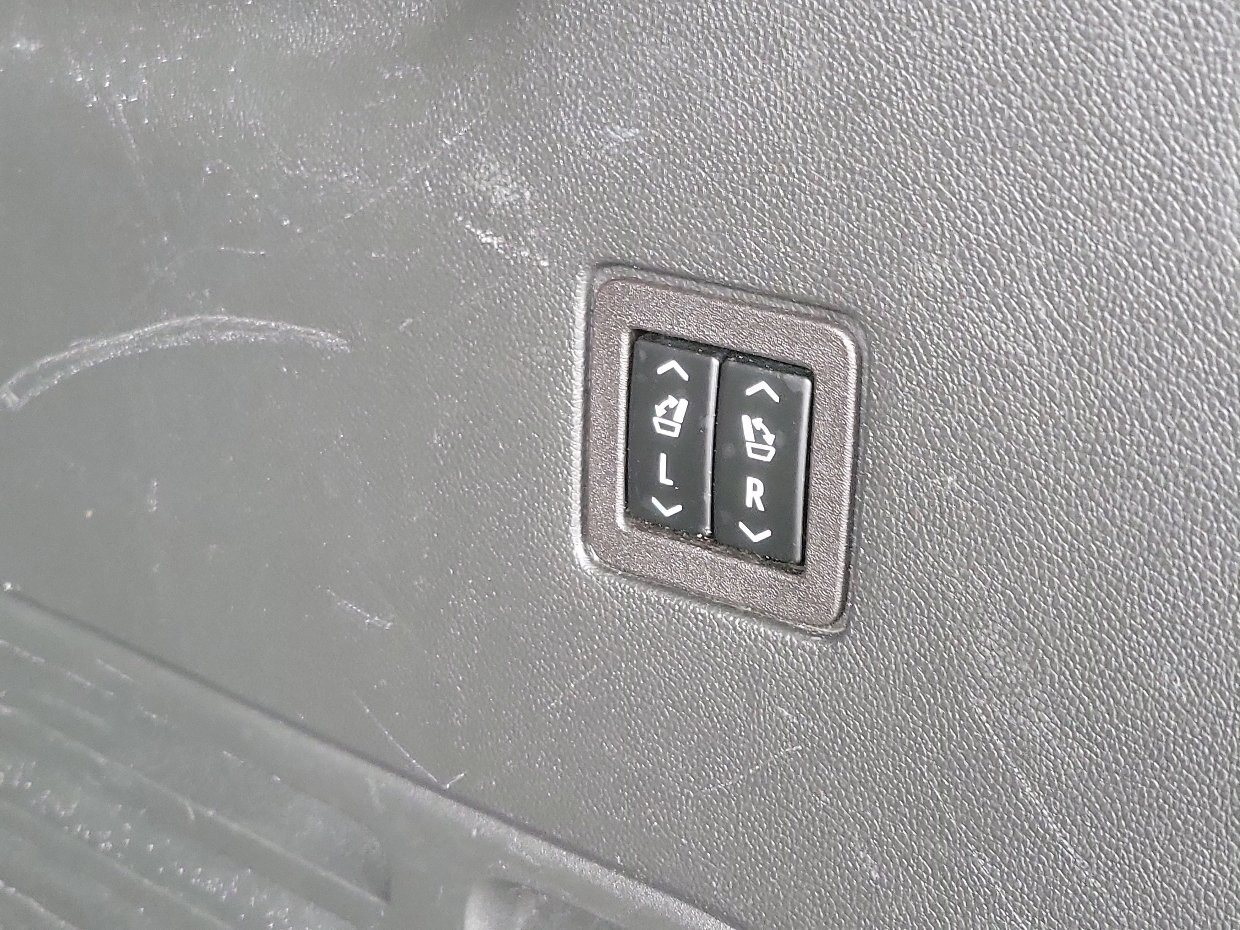 Used 2021 Chevrolet Traverse High Country AWD/4WD image 10