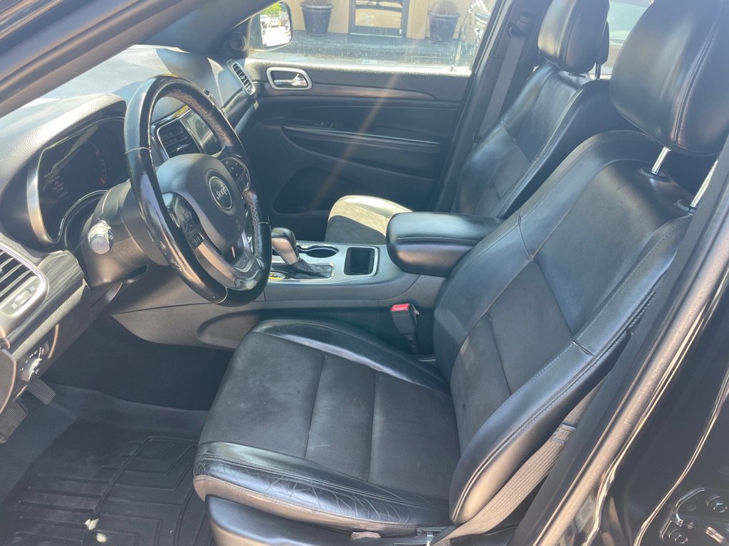 Used 2020 Jeep Grand Cherokee Altitude image 12