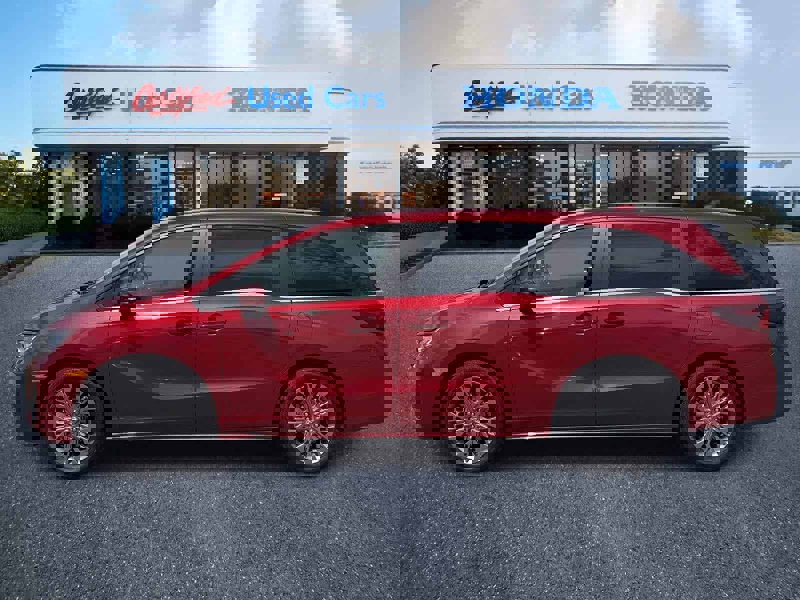 Used 2026 Honda Odyssey Touring image 3