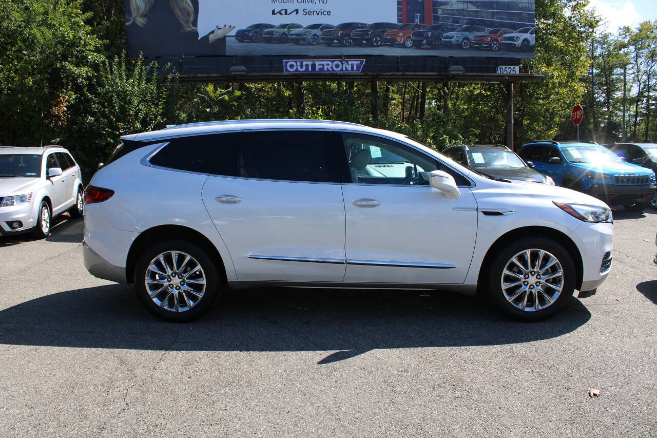 Used 2018 Buick Enclave Essence image 6