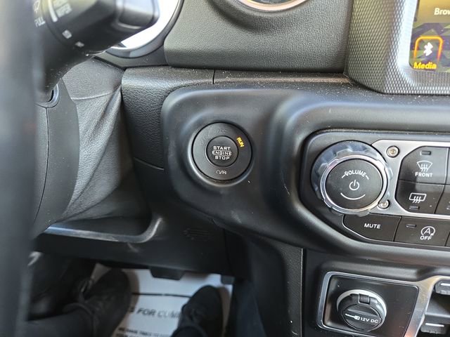 Used 2021 Jeep Gladiator Overland w/ Uconnect 4C Nav & Sound Group image 23