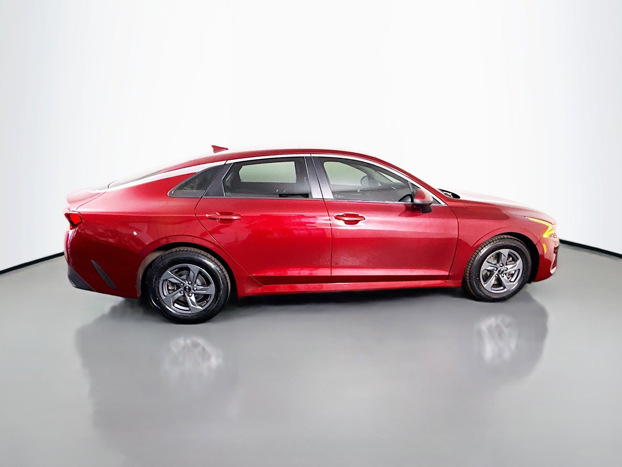 Used 2021 Kia K5 LX image 11