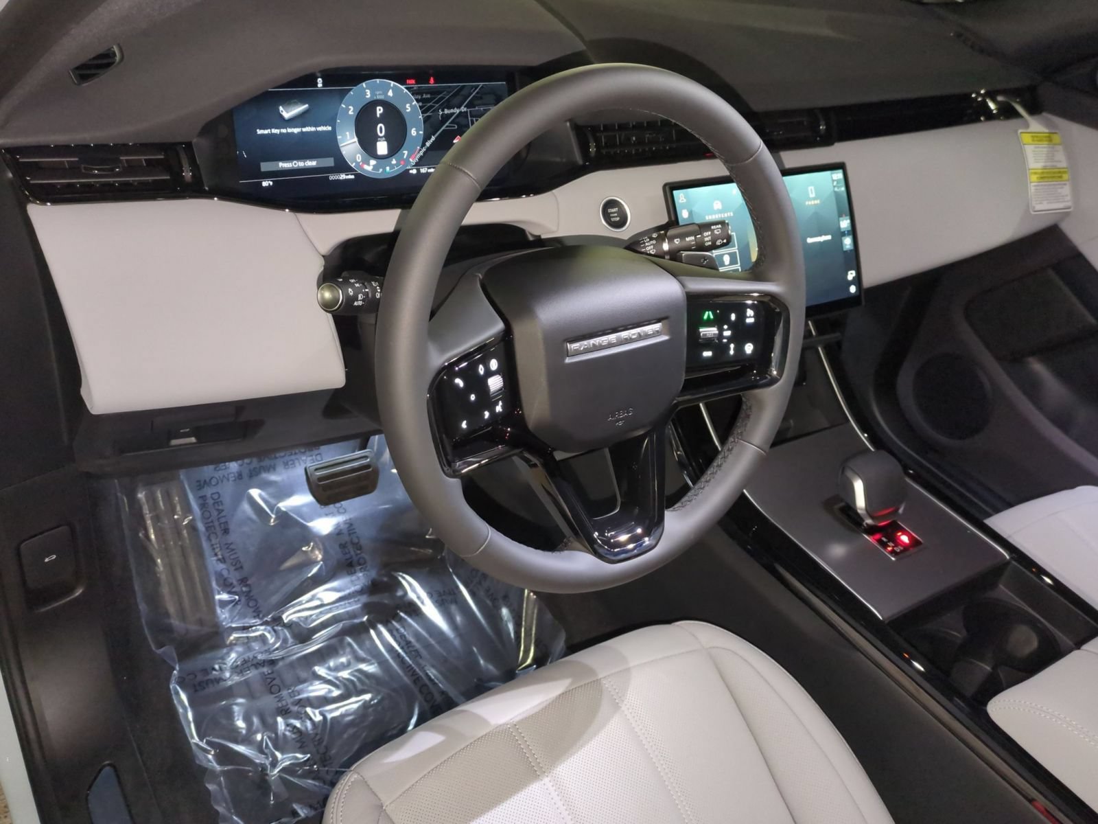 New 2026 Land Rover Range Rover Evoque S AWD/4WD image 16