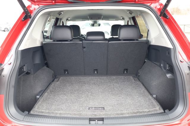 Used 2022 Volkswagen Tiguan SE image 27