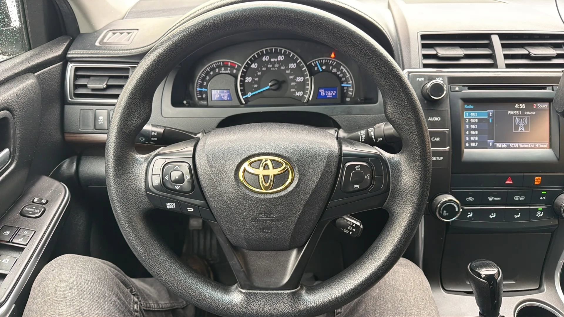 Used 2015 Toyota Camry LE FWD image 10