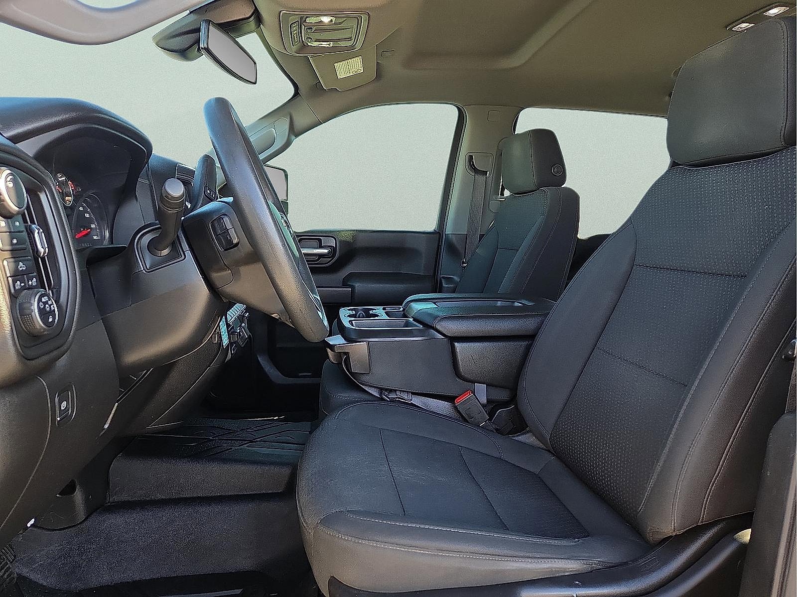 Used 2022 Chevrolet Silverado 2500 Custom w/ Custom Value Package image 14