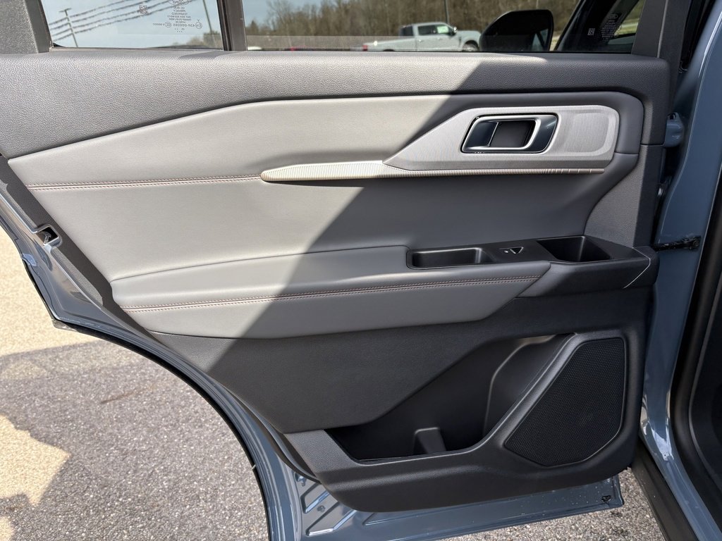 New 2026 Ford Explorer Active w/ Active Comfort Package image 19