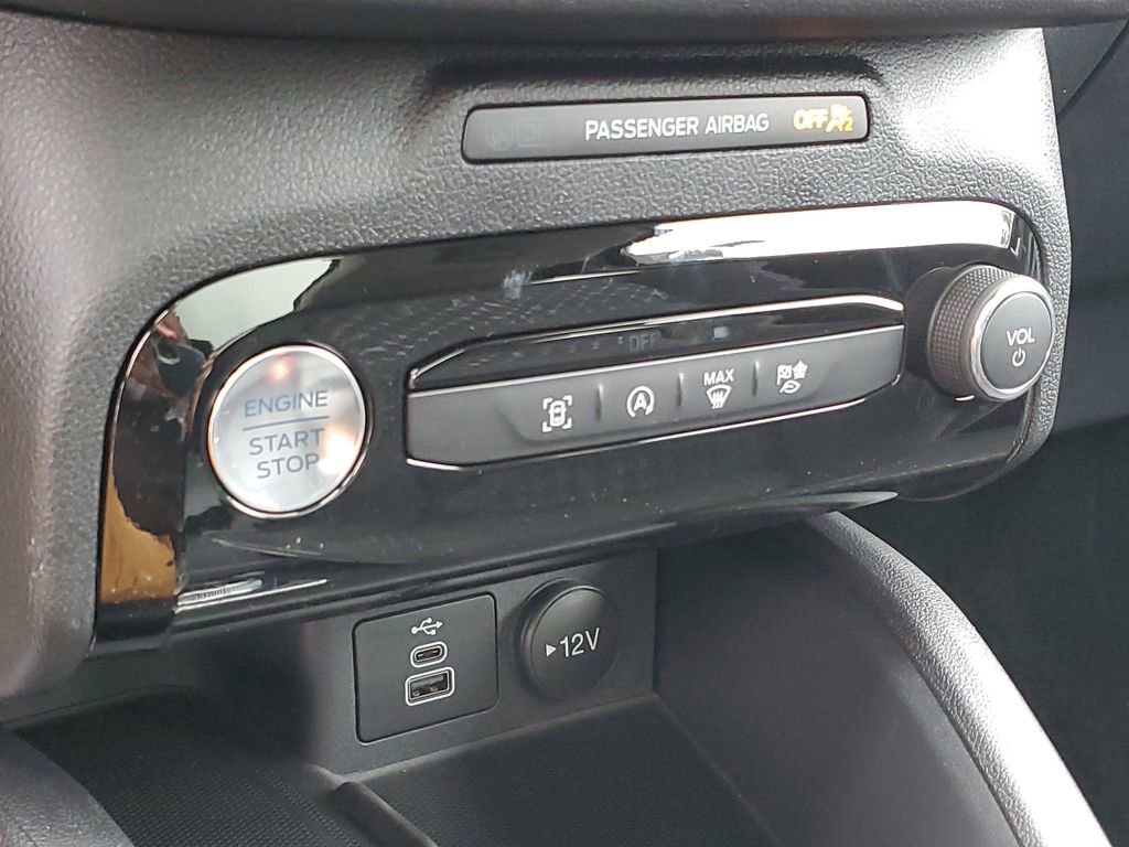 New 2025 Ford Escape Active w/ Active Premium Tech Pack image 20