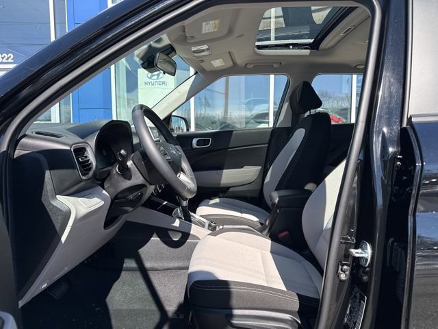 Certified 2026 Hyundai Venue SEL image 14