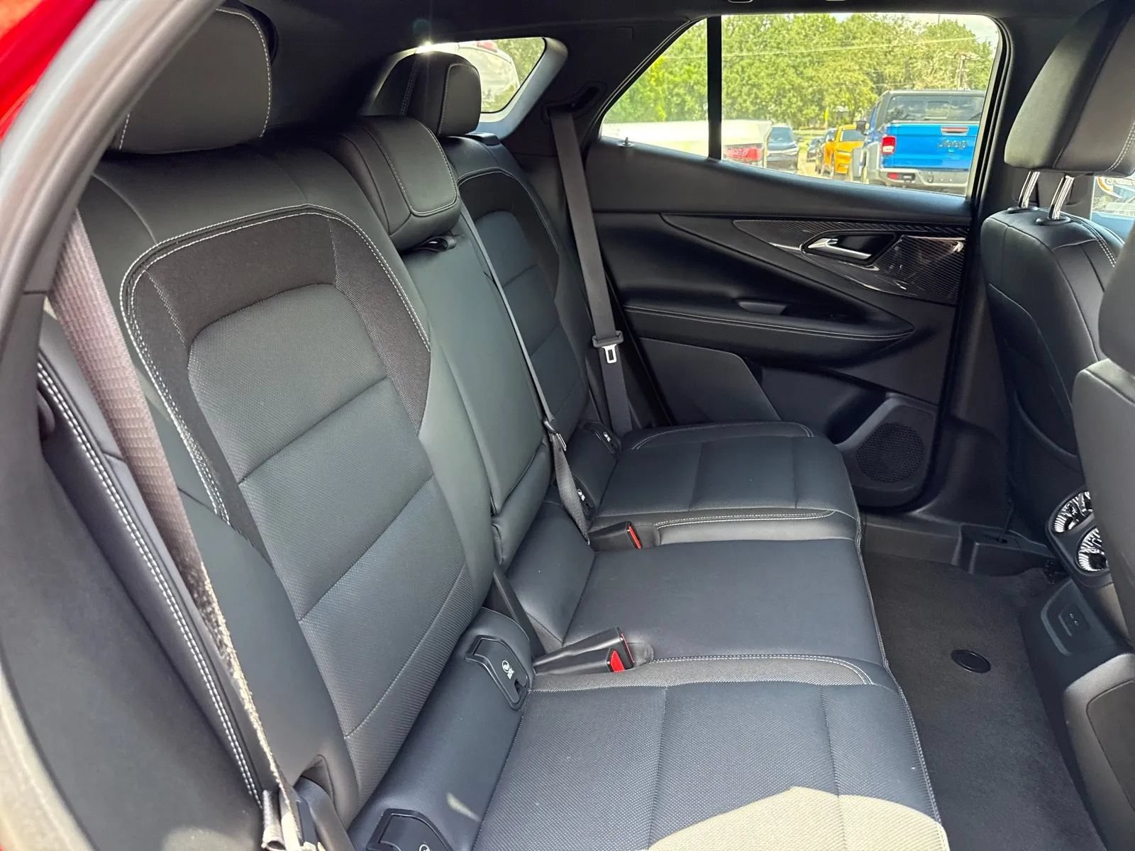 Used 2024 Chevrolet Blazer EV LT AWD/4WD image 14