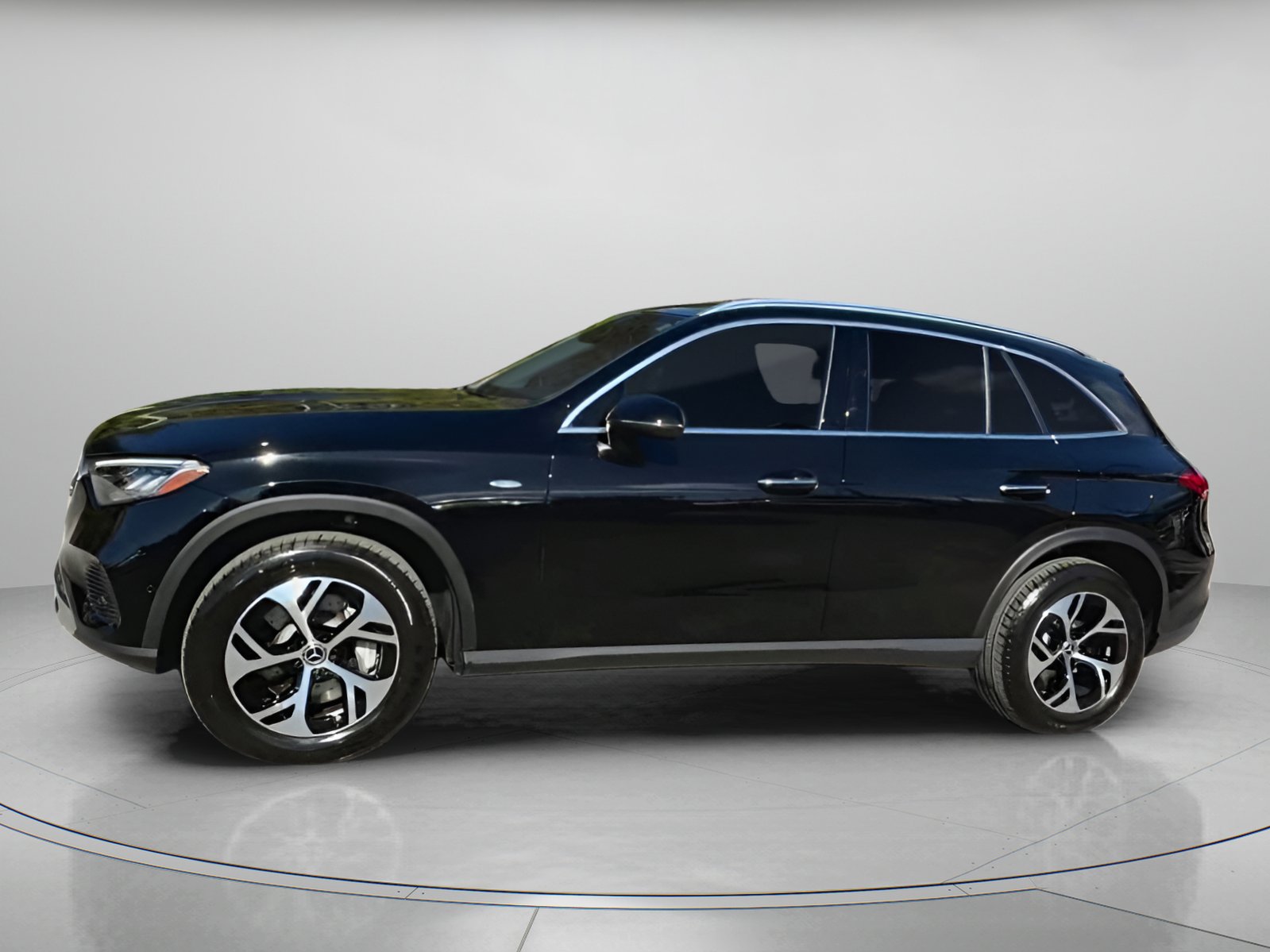 Used 2025 Mercedes-Benz GLC 350e GLC 350e image 14