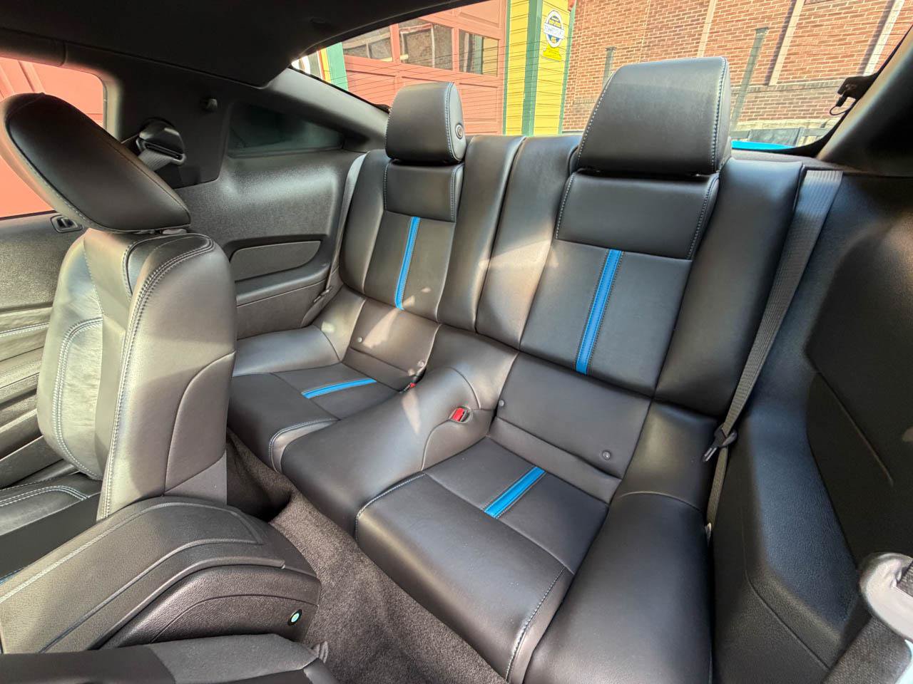Used 2011 Ford Mustang GT Premium w/ 401A Rapid Spec Order Code RWD image 16