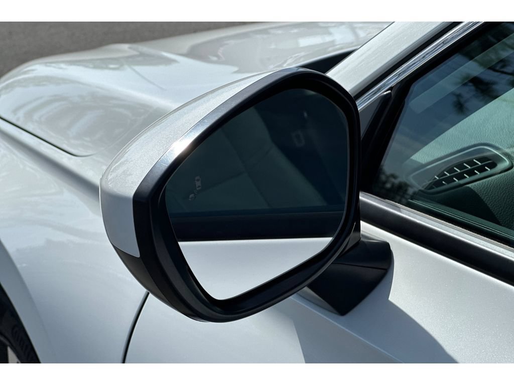 Used 2024 Honda Civic EX-L image 11