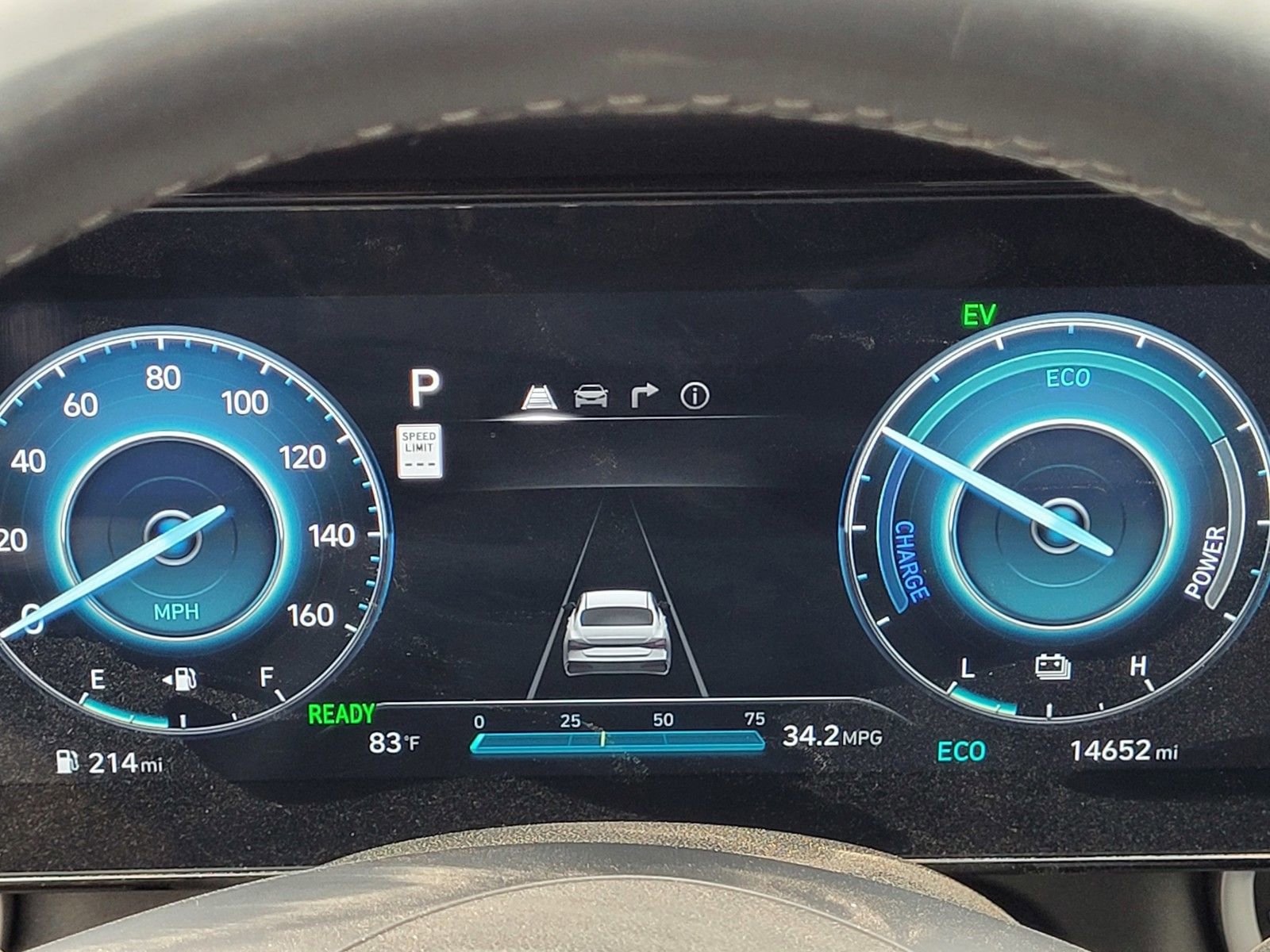 Certified 2024 Hyundai Elantra Limited image 29