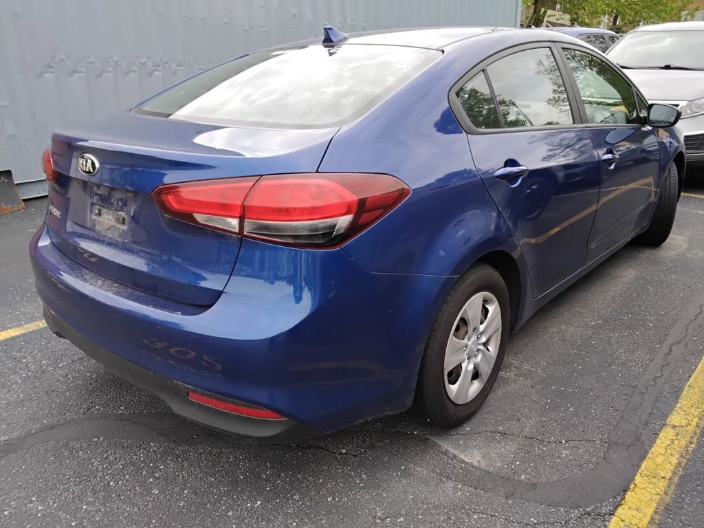Used 2017 Kia Forte LX FWD image 6