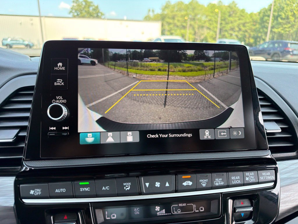 Used 2025 Honda Odyssey Elite image 15