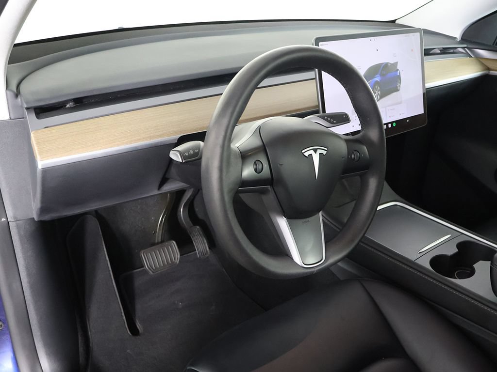 Used 2023 Tesla Model Y Long Range AWD/4WD image 30