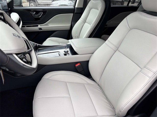 New 2026 Lincoln Aviator AWD image 24