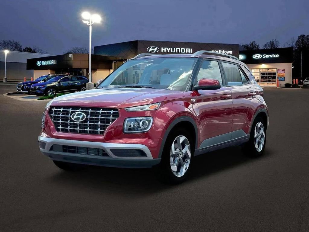 New 2025 Hyundai Venue Limited image 1