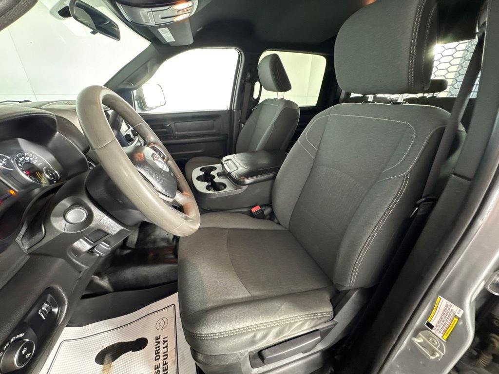 Used 2022 RAM 5500 Tradesman w/ Chrome Appearance Group AWD/4WD image 22
