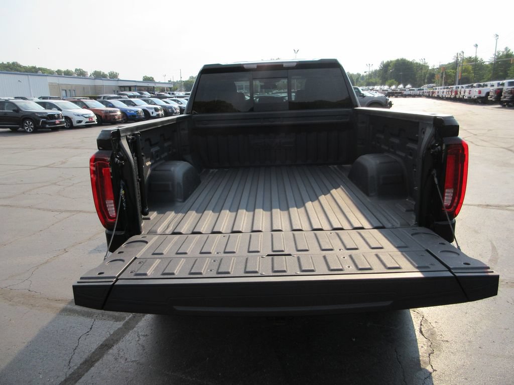 Certified 2023 GMC Sierra 1500 SLT w/ SLT Premium Plus Package AWD/4WD image 8