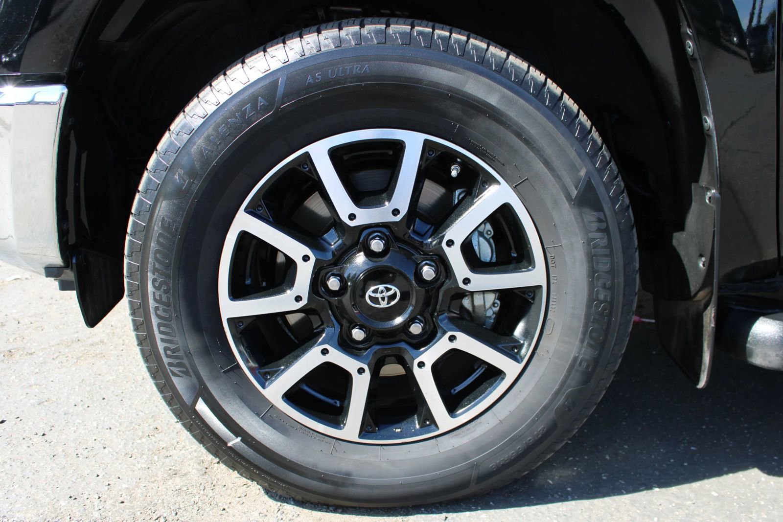 Used 2016 Toyota Tundra Limited w/ Limited Premium Package image 14