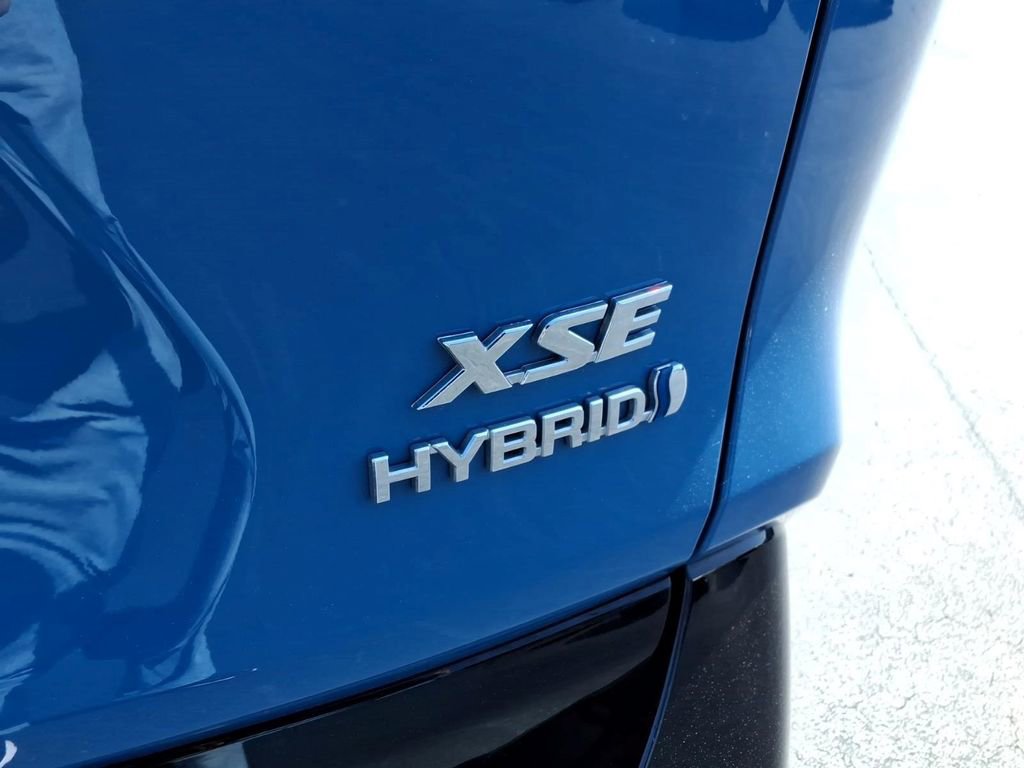 Used 2024 Toyota RAV4 XSE image 9