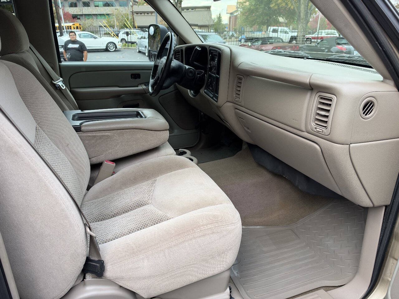 Used 2007 Chevrolet Silverado 2500 LT RWD image 12