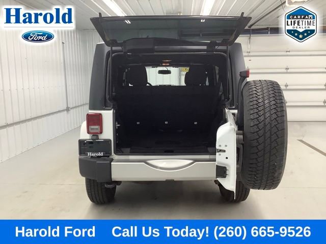 Used 2018 Jeep Wrangler Unlimited Sahara w/ Dual Top Group image 6