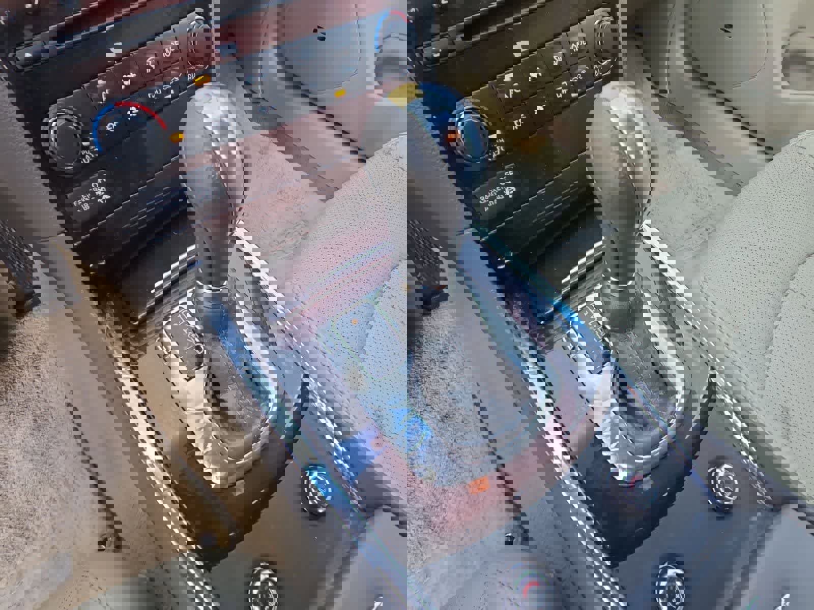 Used 2013 INFINITI G37 Journey w/ Premium Pkg image 33