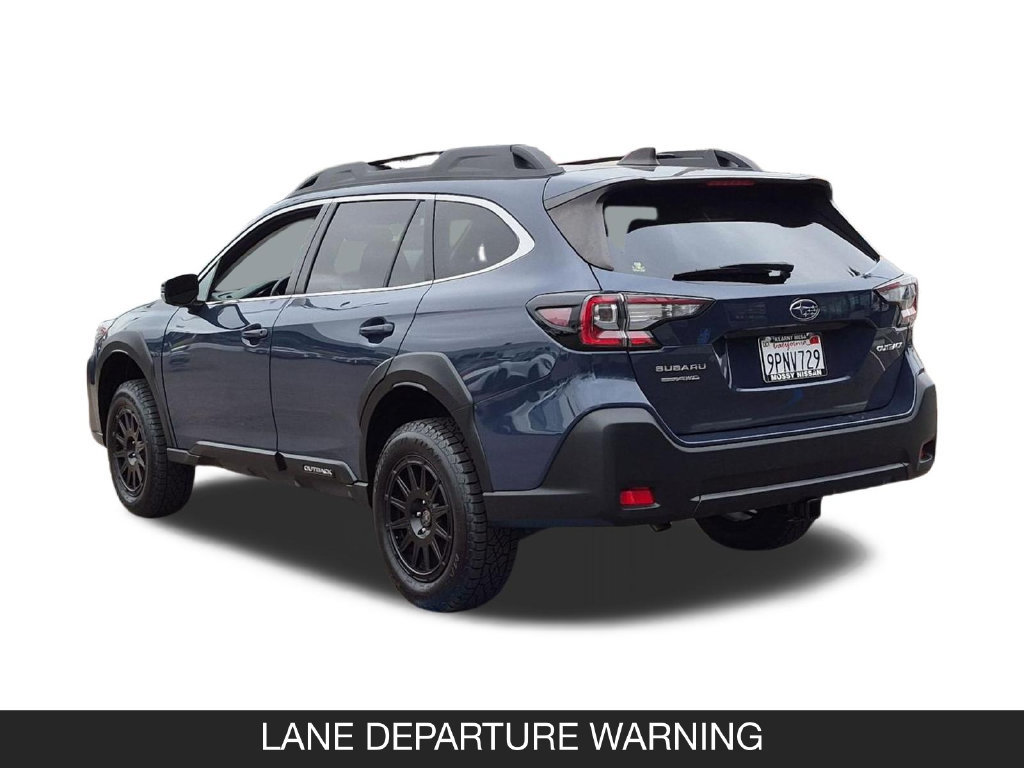 Used 2025 Subaru Outback Premium AWD/4WD image 7