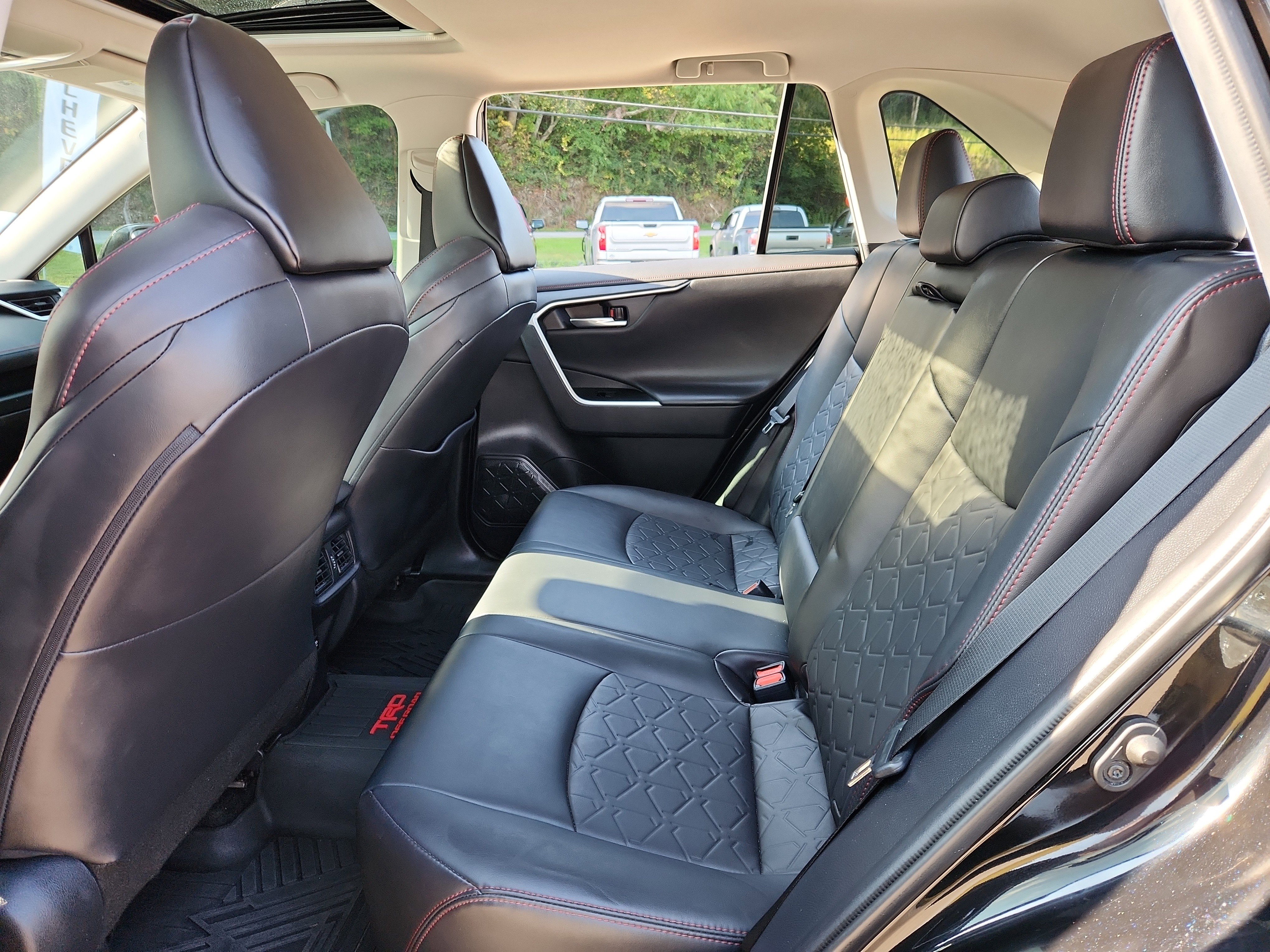 Used 2021 Toyota RAV4 TRD Off-Road image 41
