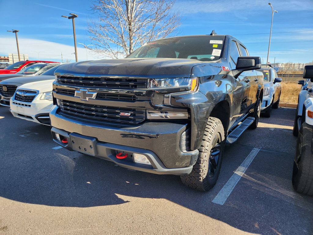 Used 2021 Chevrolet Silverado 1500 LT Trail Boss w/ LPO, Dark Essentials Package image 4