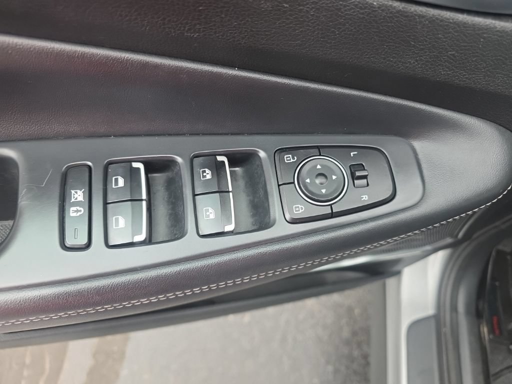 Used 2020 Hyundai Santa Fe SEL w/ Convenience + Premium Package AWD/4WD image 13