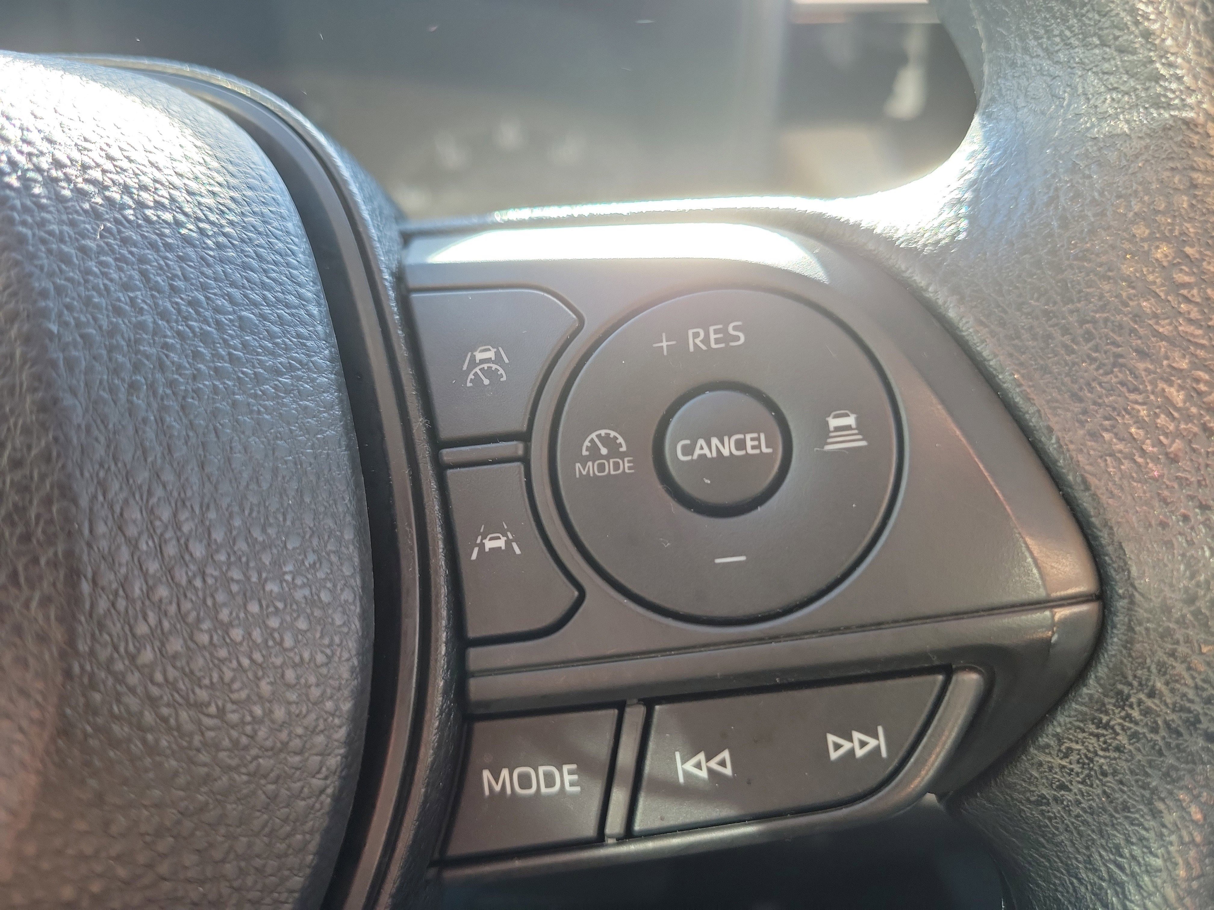 Used 2023 Toyota Corolla LE w/ LE Premium Package image 27