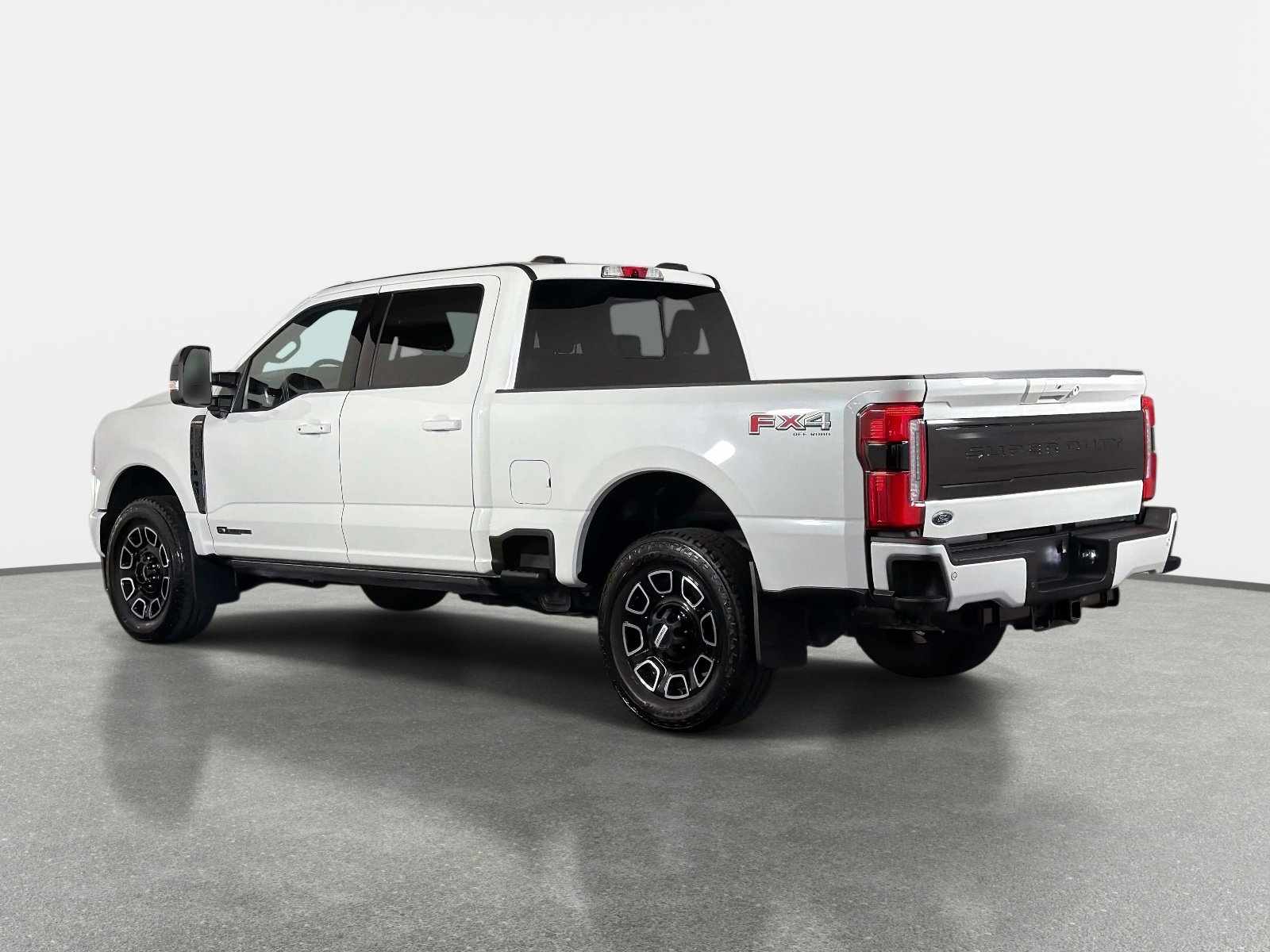 Used 2025 Ford F250 Platinum AWD/4WD image 5