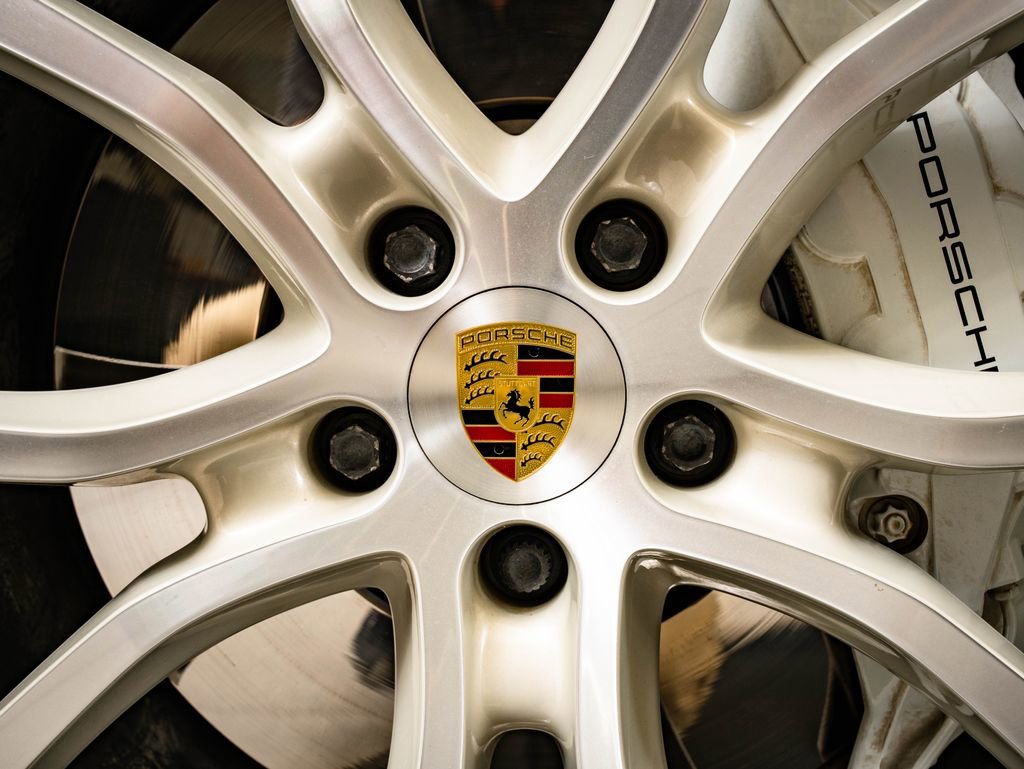 Certified 2021 Porsche Cayenne Turbo AWD/4WD image 64