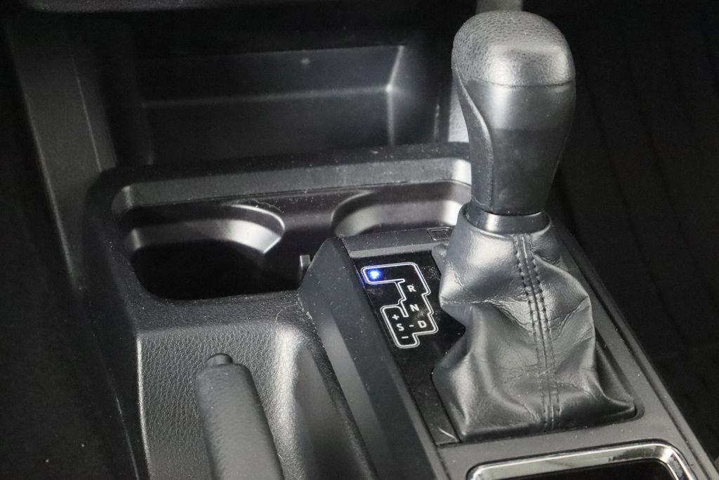 Used 2019 Toyota Tacoma SR image 13