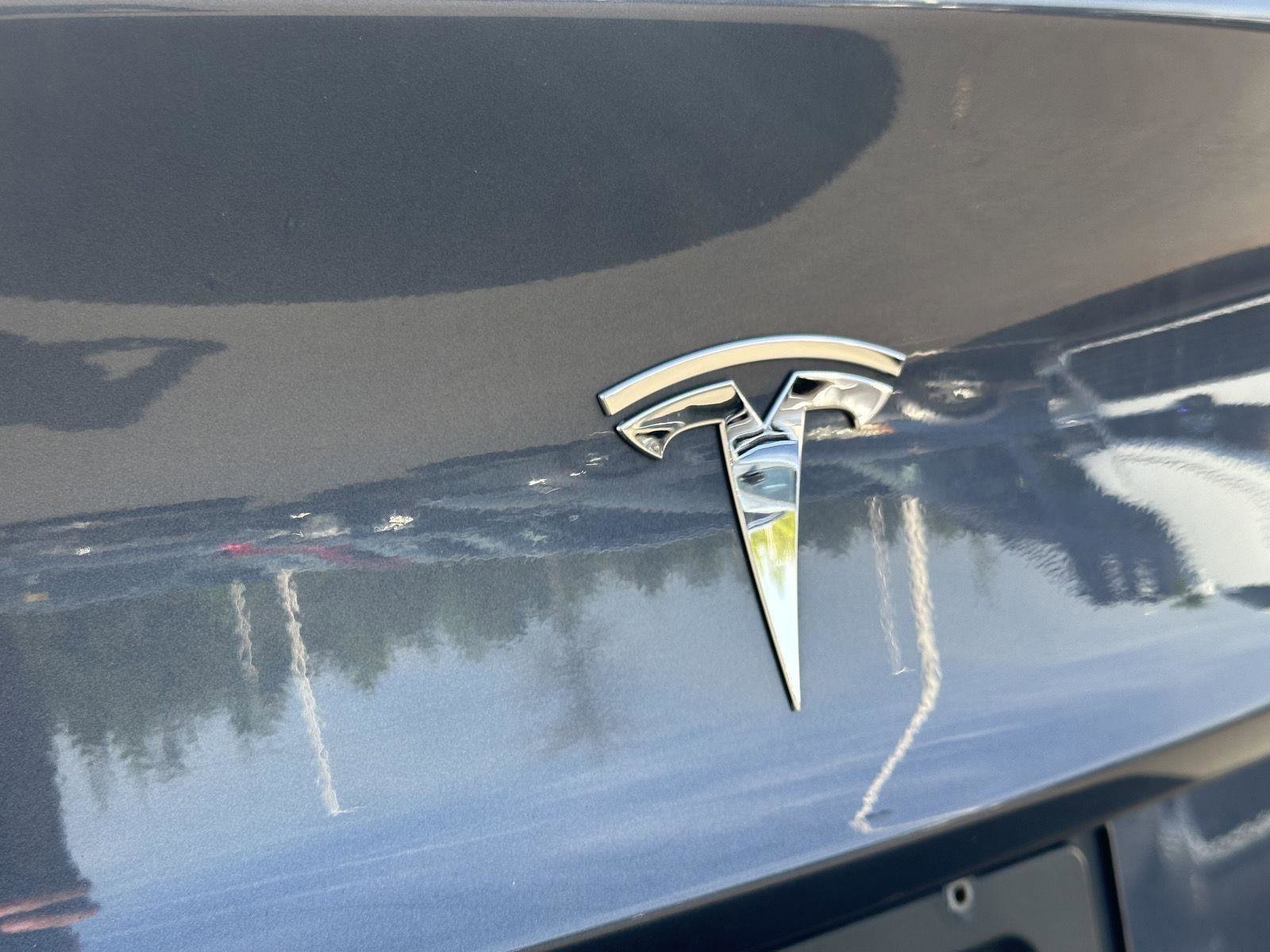 Used 2023 Tesla Model 3 Standard Range image 10