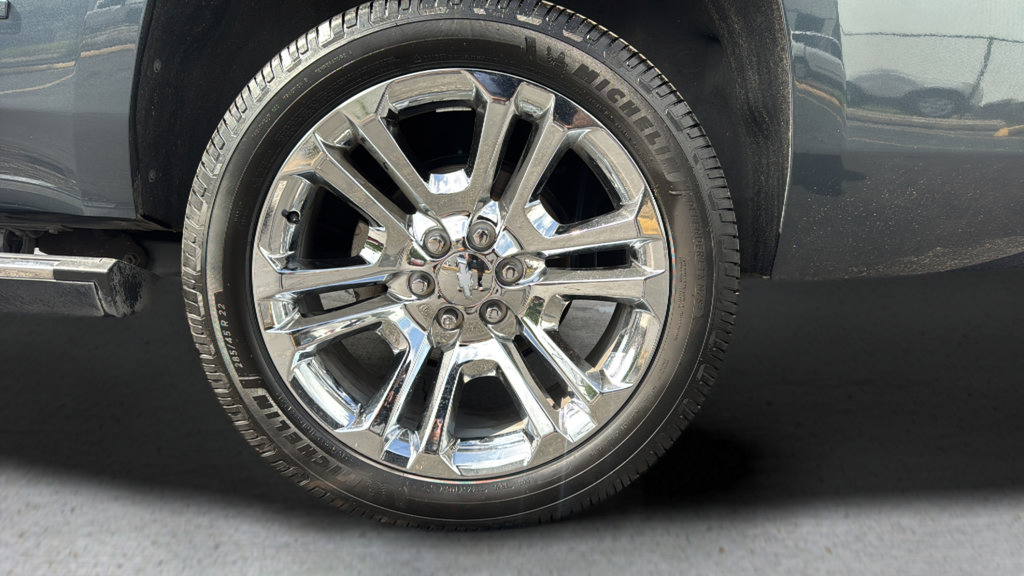 Used 2019 Chevrolet Tahoe Premier w/ Premier Plus Edition RWD image 18