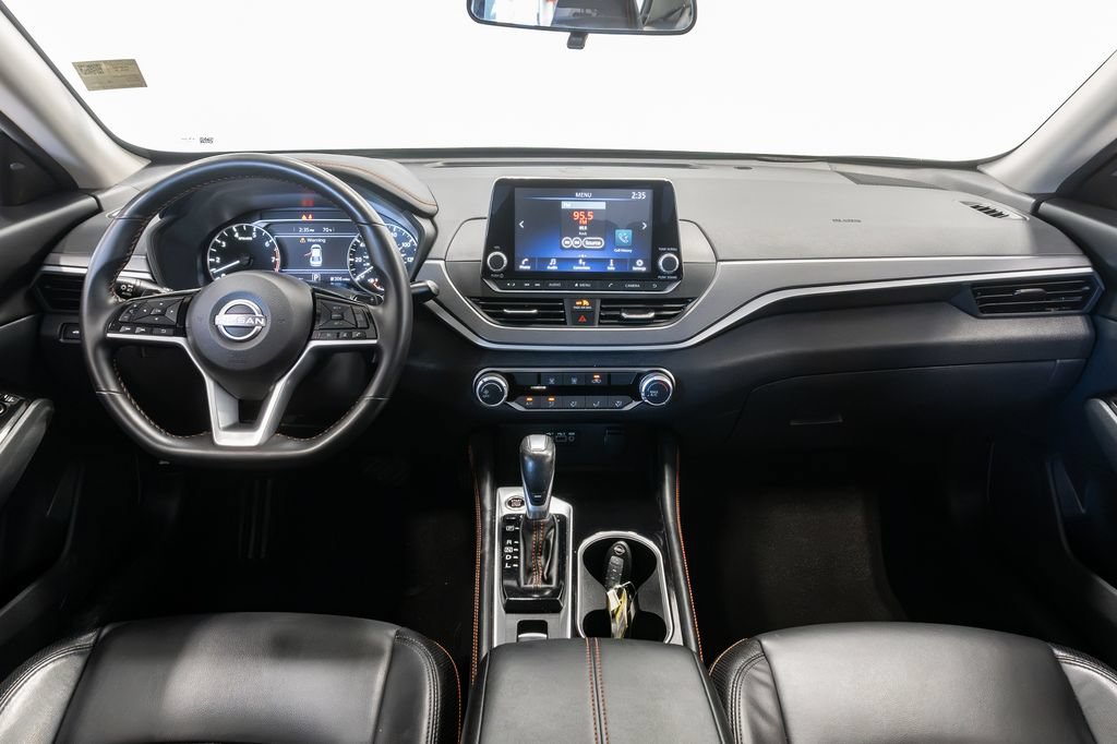 Used 2025 Nissan Altima 2.5 SR AWD/4WD image 24