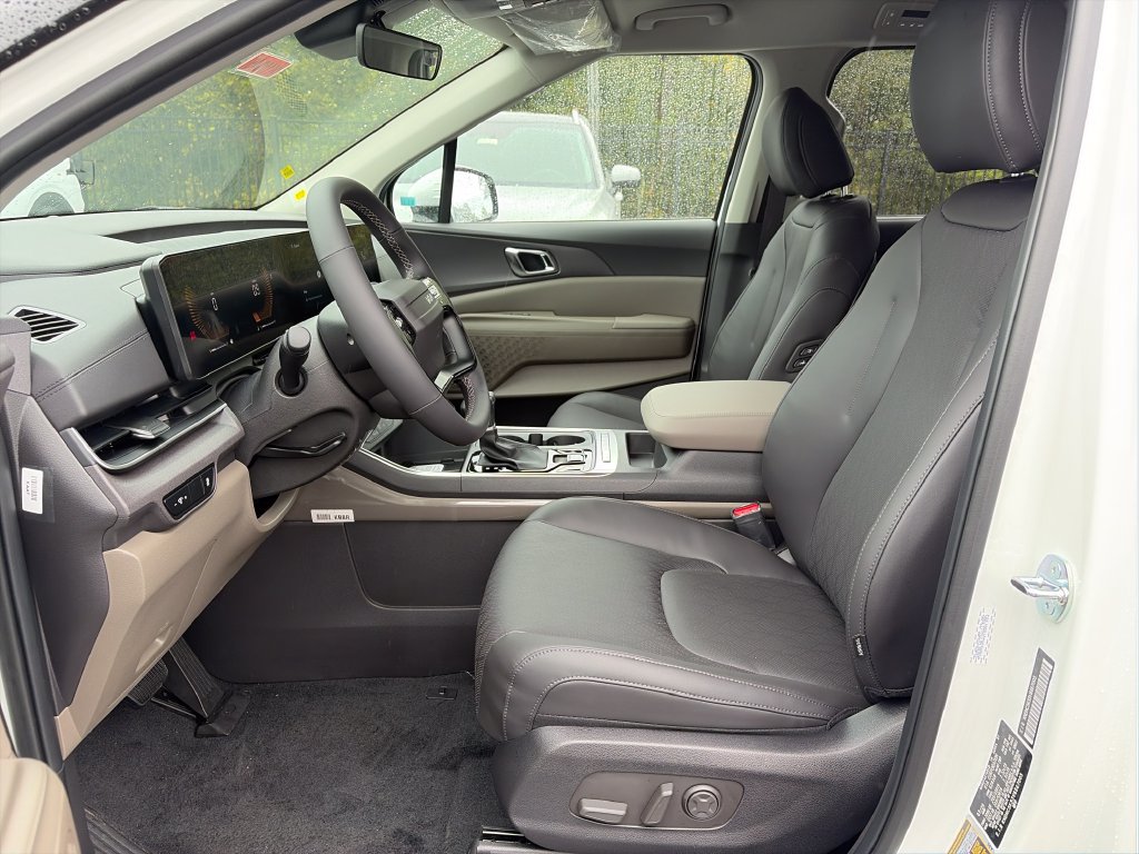 New 2027 Kia Carnival EX FWD image 15