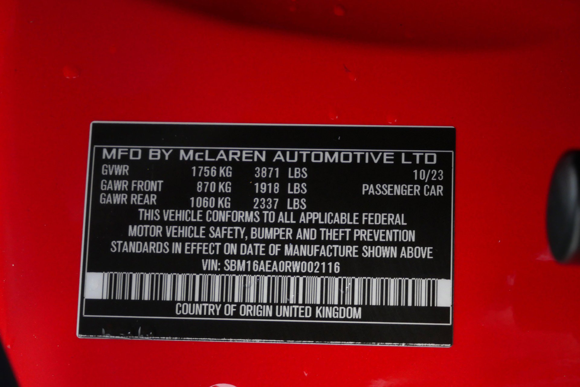 Used 2024 McLaren Artura image 17