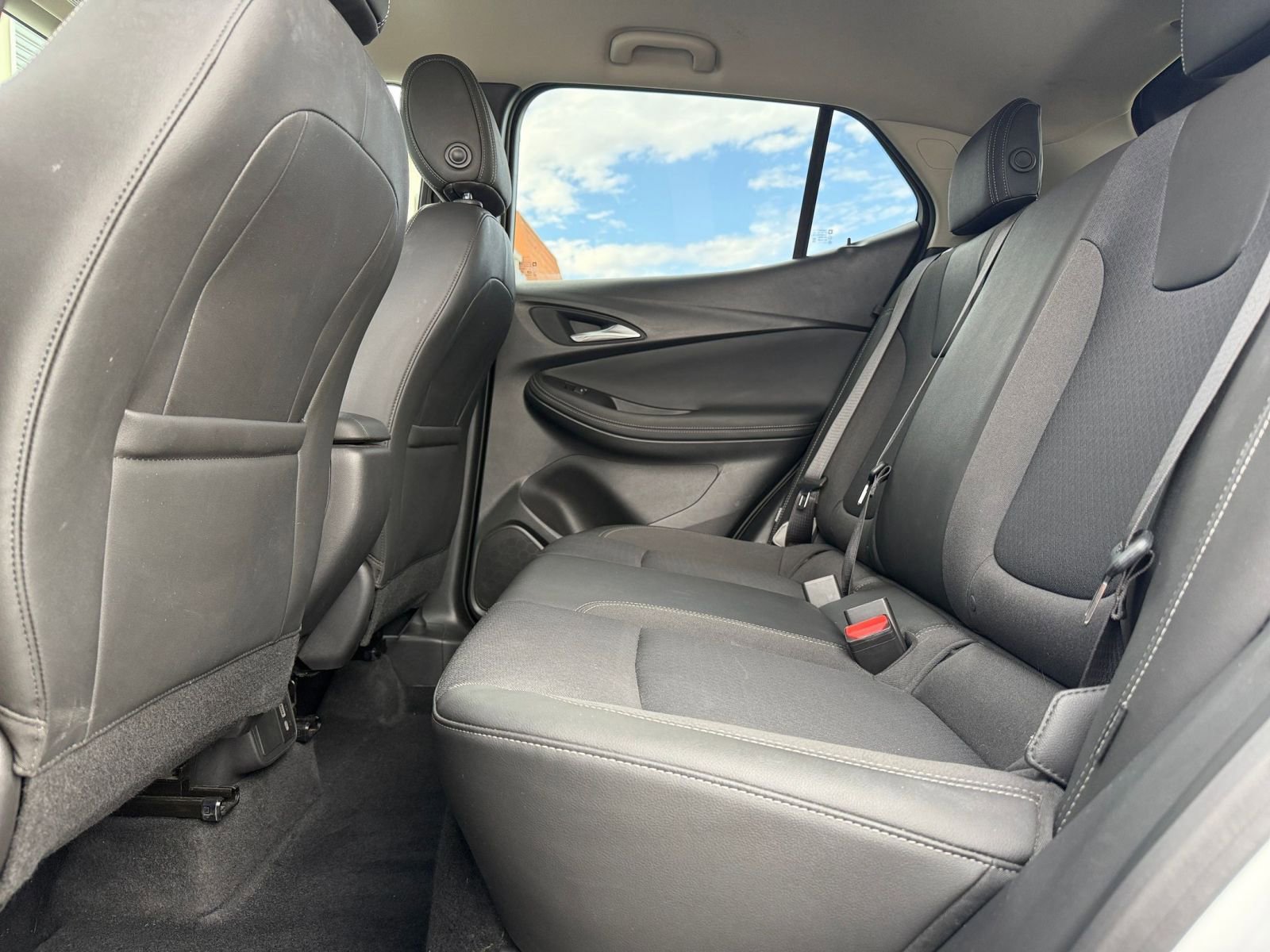 Used 2025 Buick Encore GX Preferred FWD image 24
