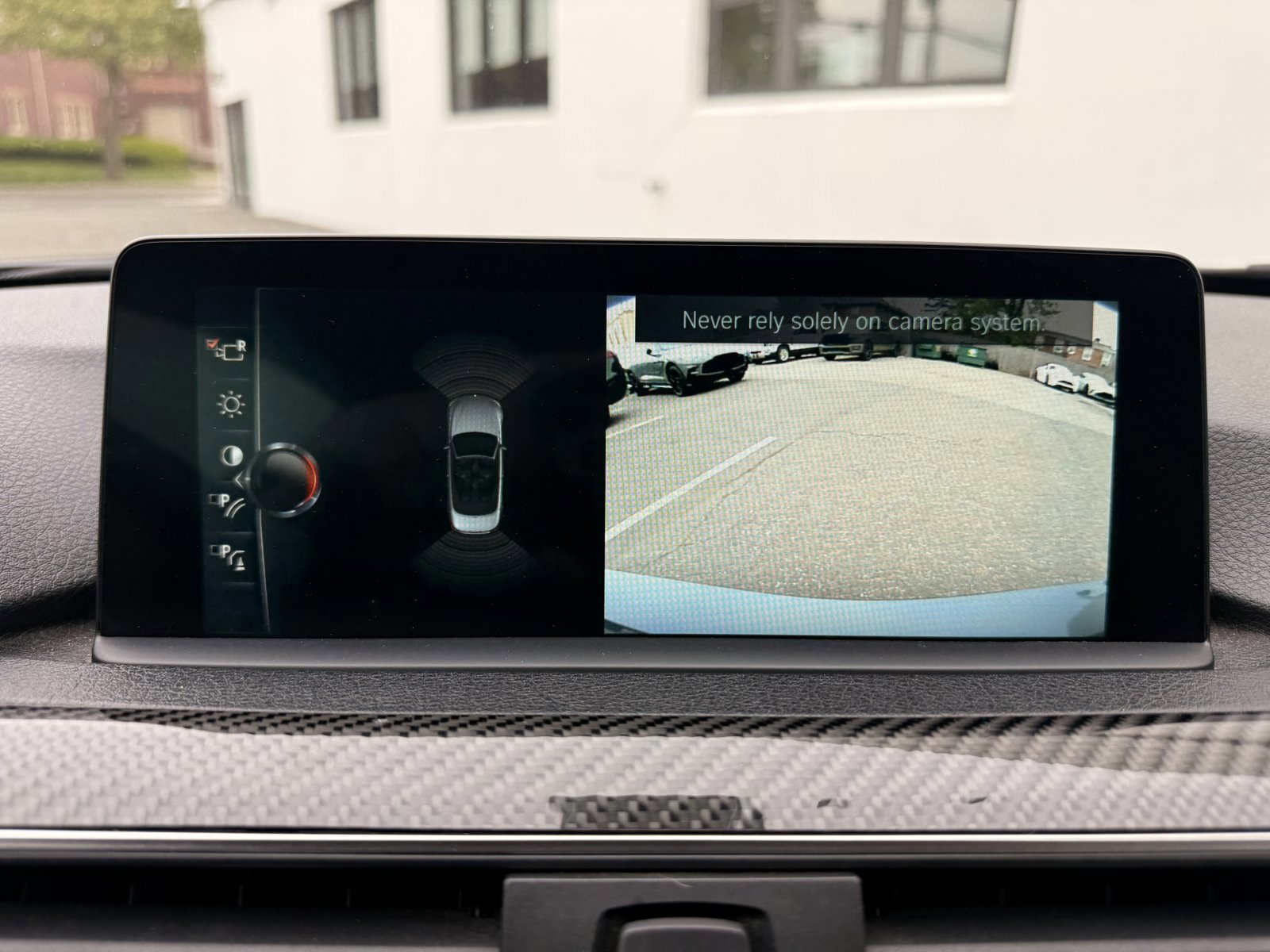 Used 2017 BMW M4 Convertible RWD image 28