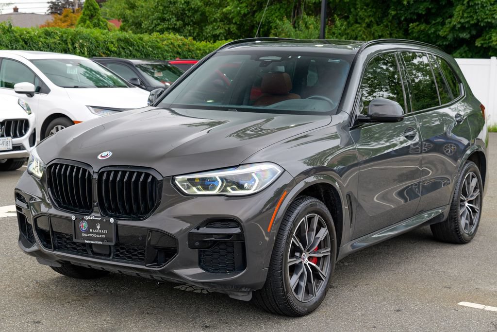 Used 2023 BMW X5 M50i w/ Executive Package AWD/4WD image 3