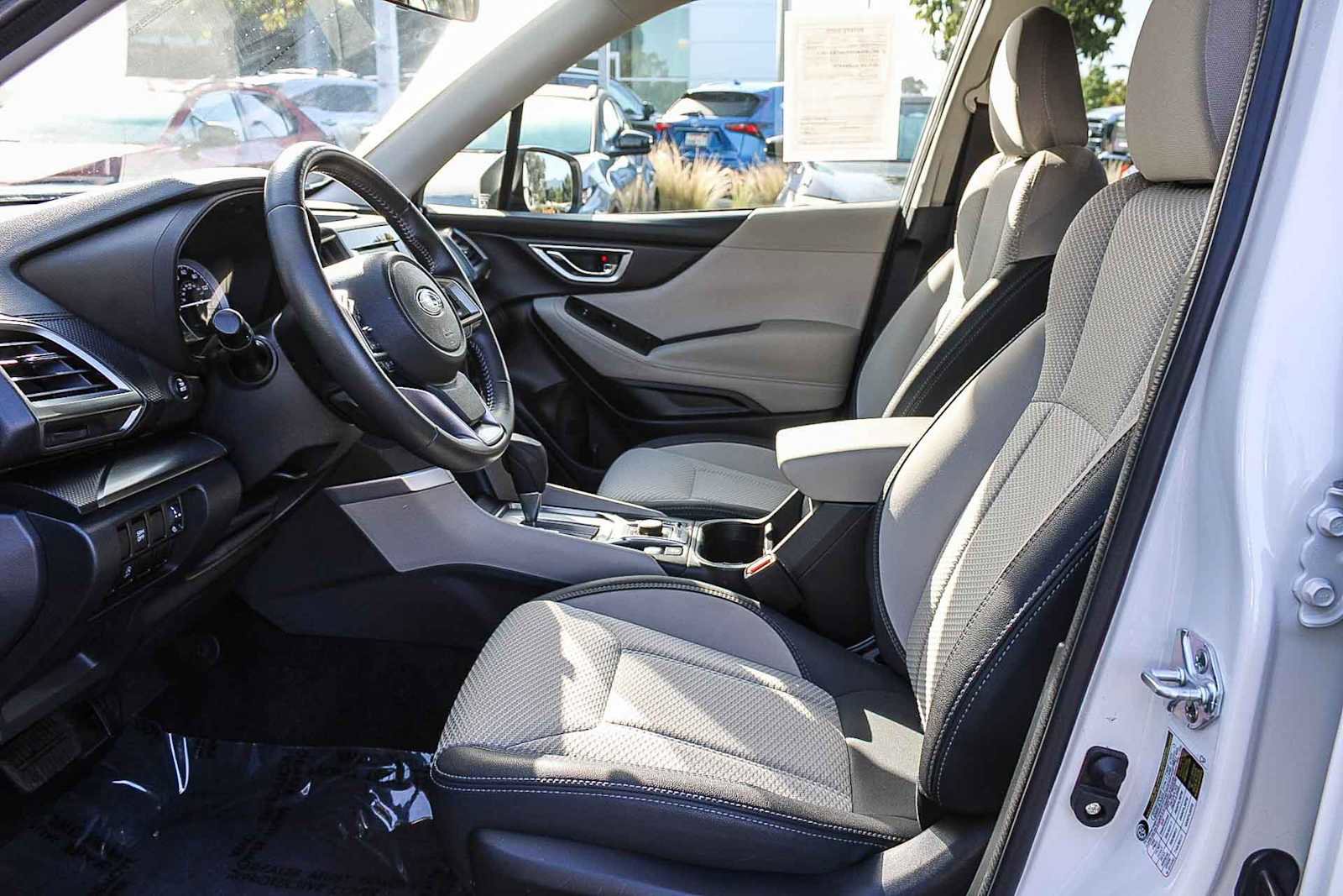 Certified 2023 Subaru Forester Premium AWD/4WD image 17