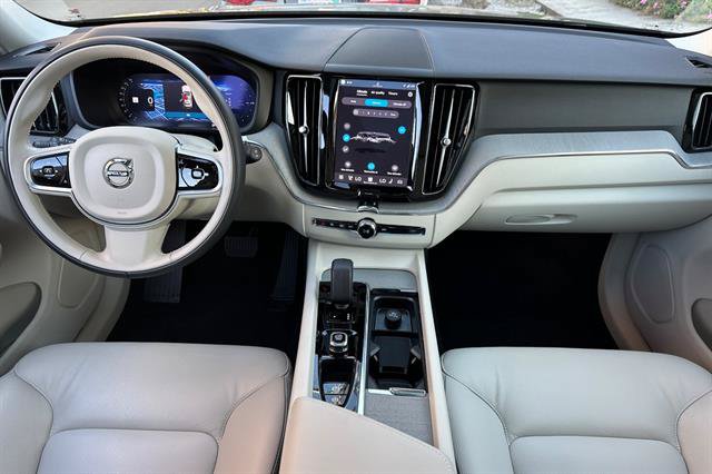 Certified 2025 Volvo XC60 T8 Plus w/ Protection Package Premier AWD/4WD image 33